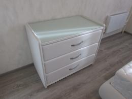 Купить кожаный комод